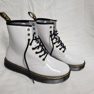 BRAND NEW DR.MARTENS ZAVALA COMBAT BOOTS